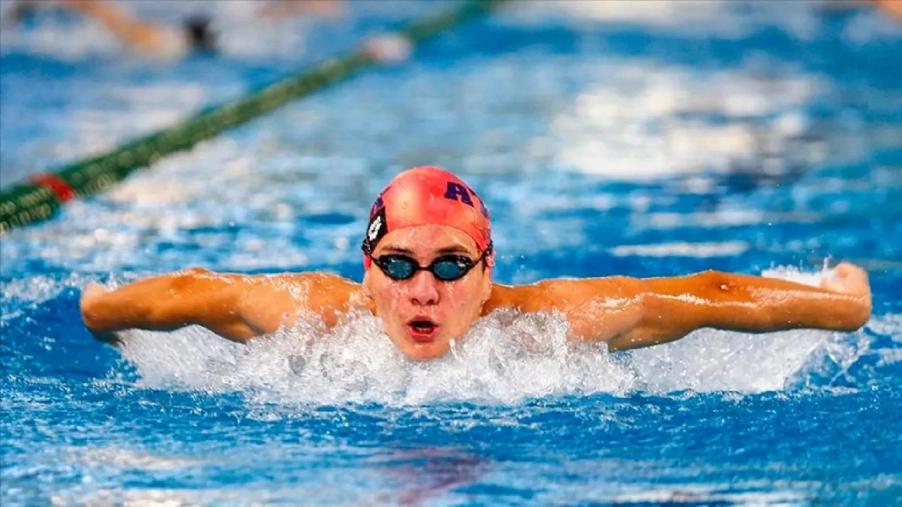 Milli yüzücülerden 9 madalya ve Türkiye rekoru