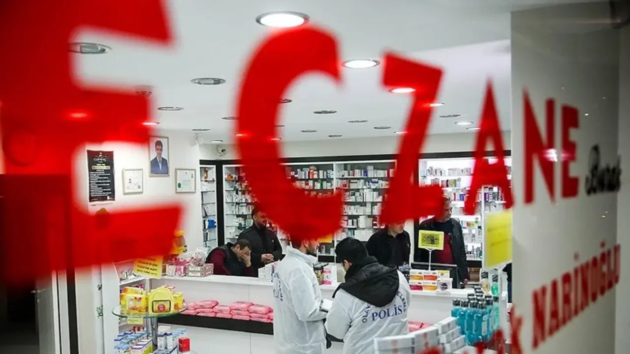 Türk Eczacıları Birliği 2. Başkanı Güven'in eczanesine kundaklama girişimi