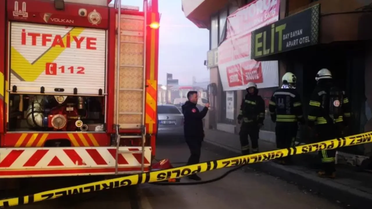 Halı mağazasında yangın: Polis bir kişiyi gözaltına aldı