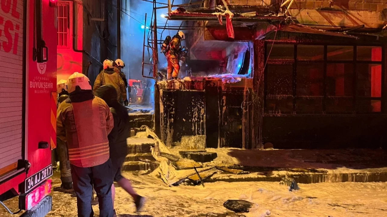 Bahçelievler'de depo yangını