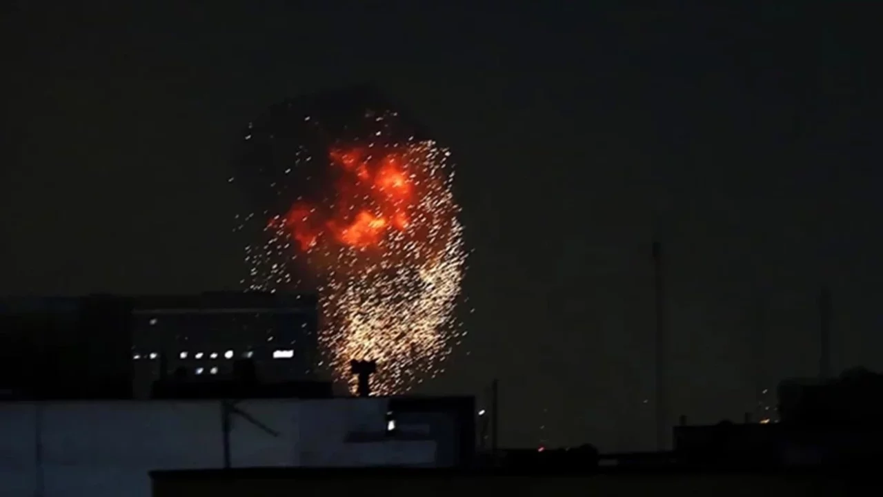 İsrail, İran'ın enerji tesislerini hedef aldı