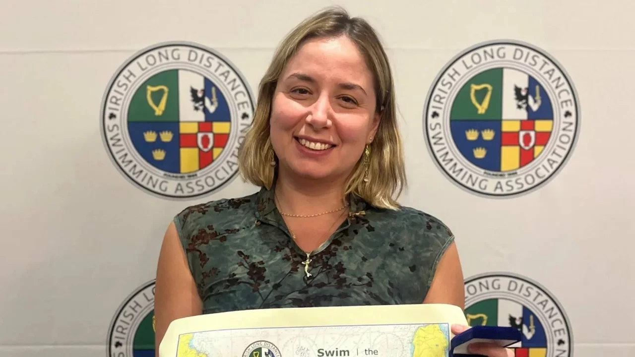 Milli ultramaraton yüzücü Bengisu Avcı'ya ILDSA'dan ödül