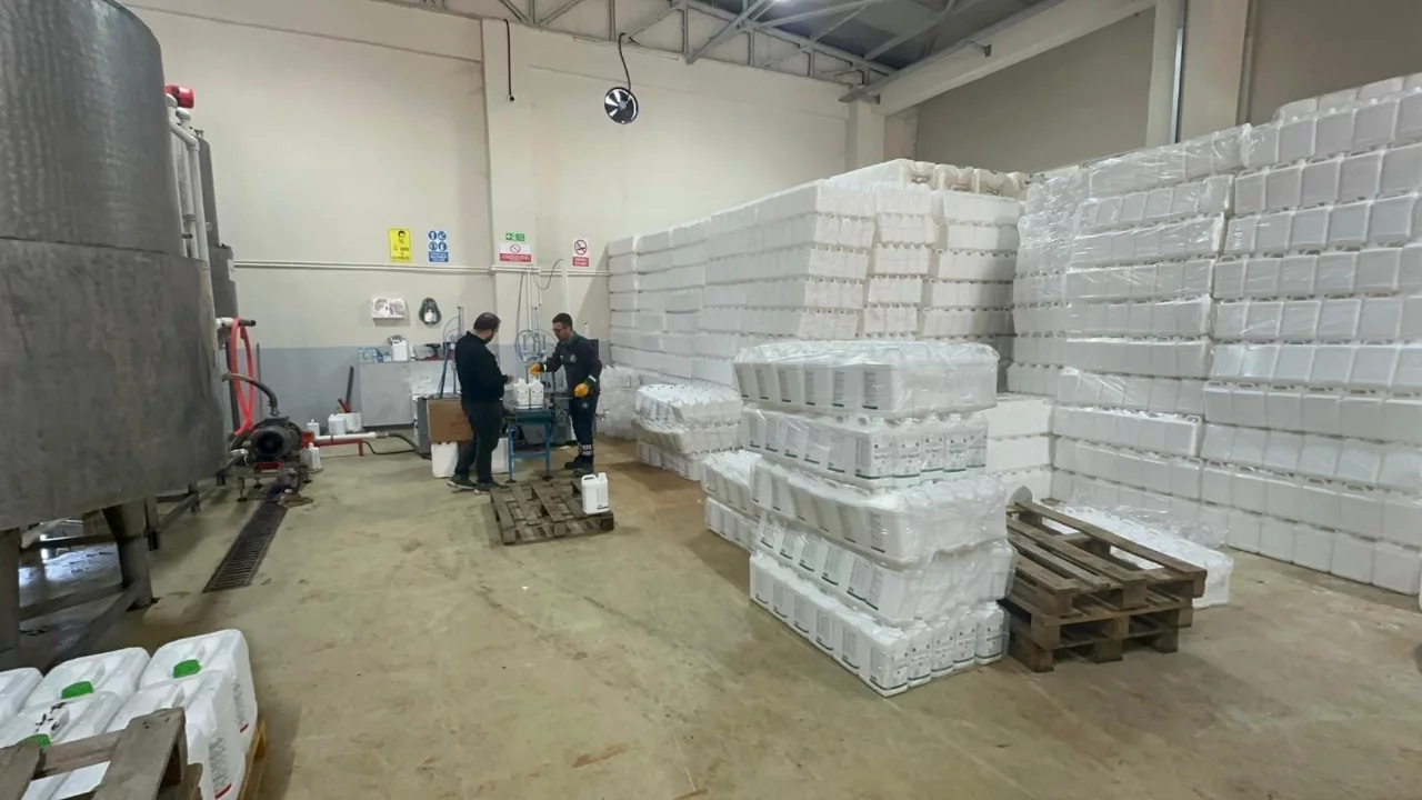 Bursa Büyükşehir Belediyesi fiyatı artan gübrede çiftçinin yanında