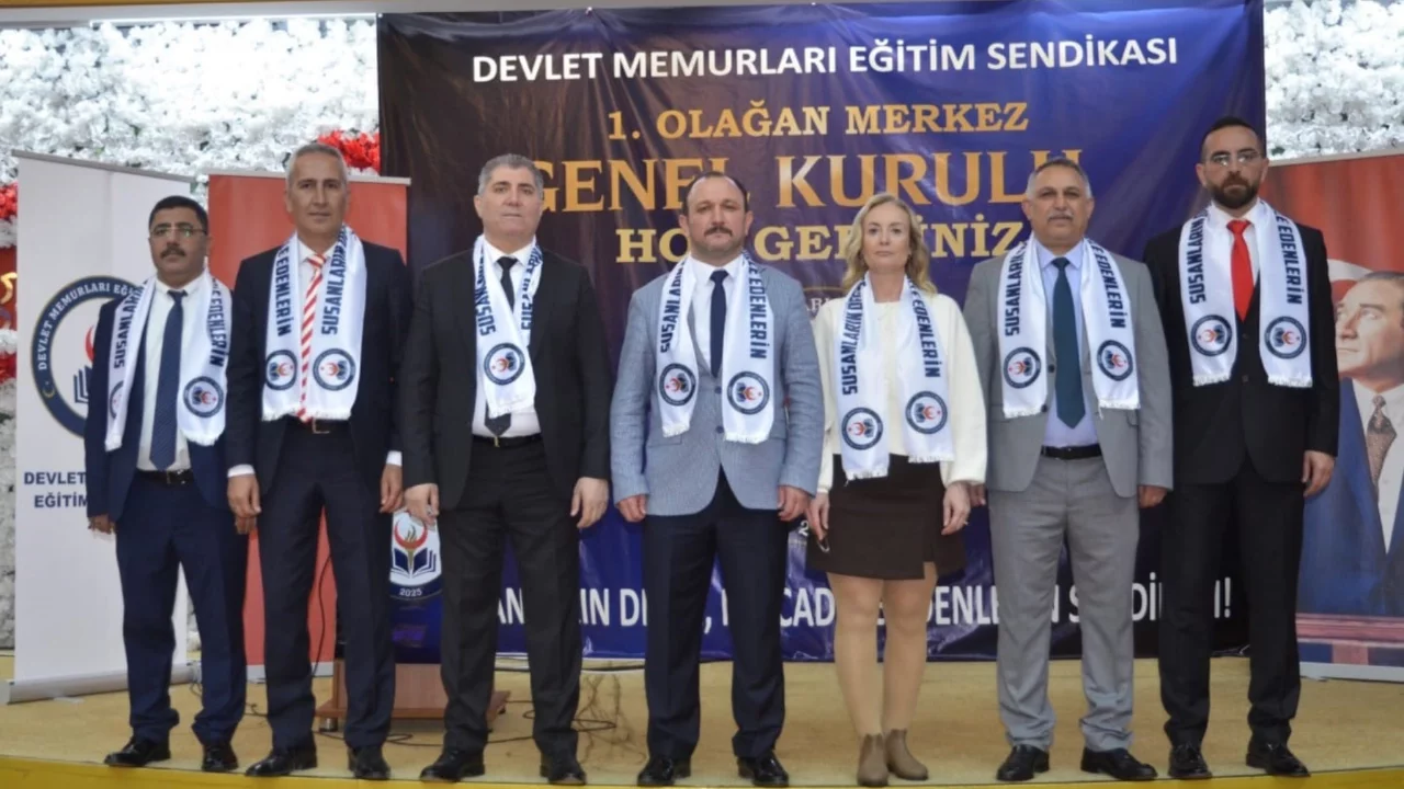 Bursa'da Devlet Memurları Eğitim Sendikası 1'inci Olağan Genel Kurul Toplantısı gerçekleştirildi
