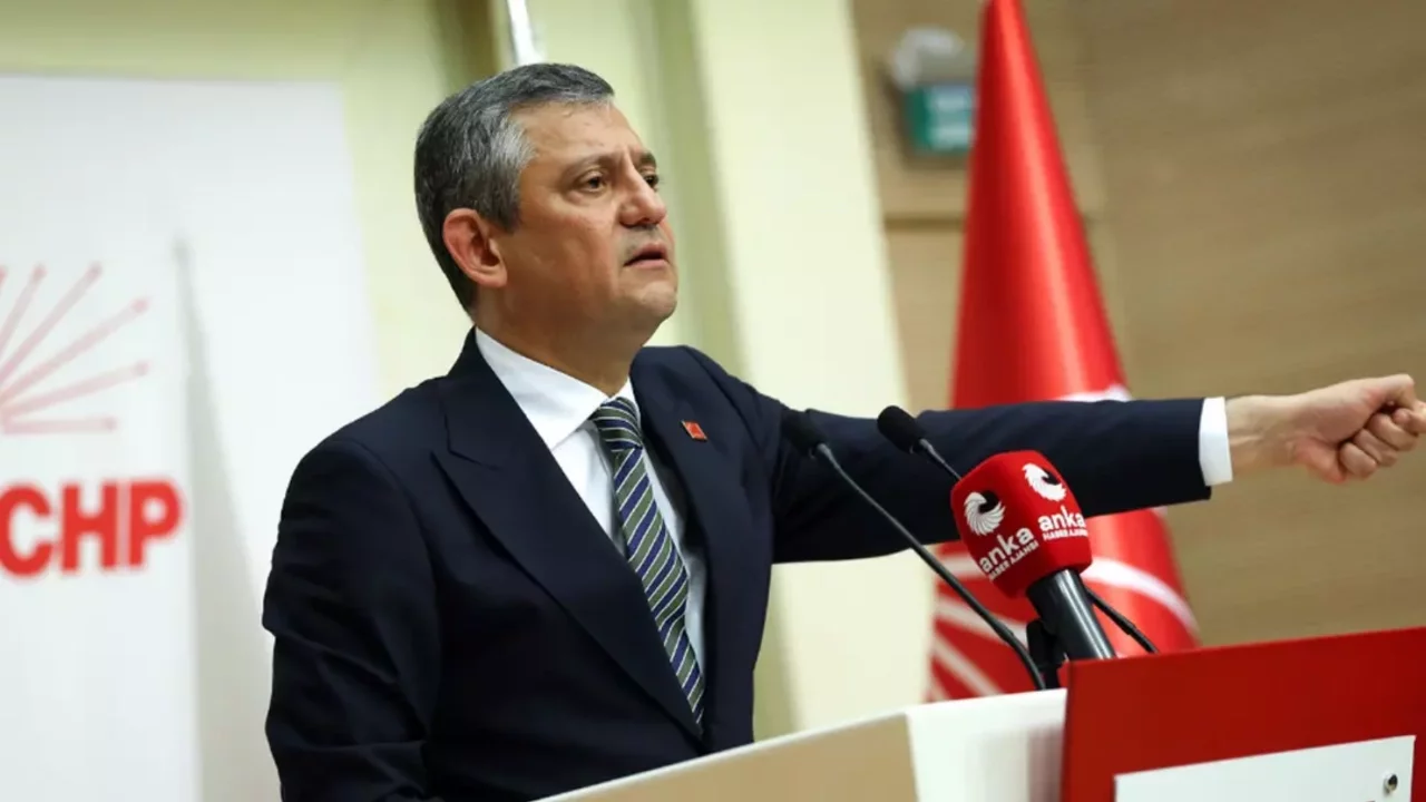 CHP'den iki aşamalı seçim hamlesi: 22 milletvekili istifa edecek