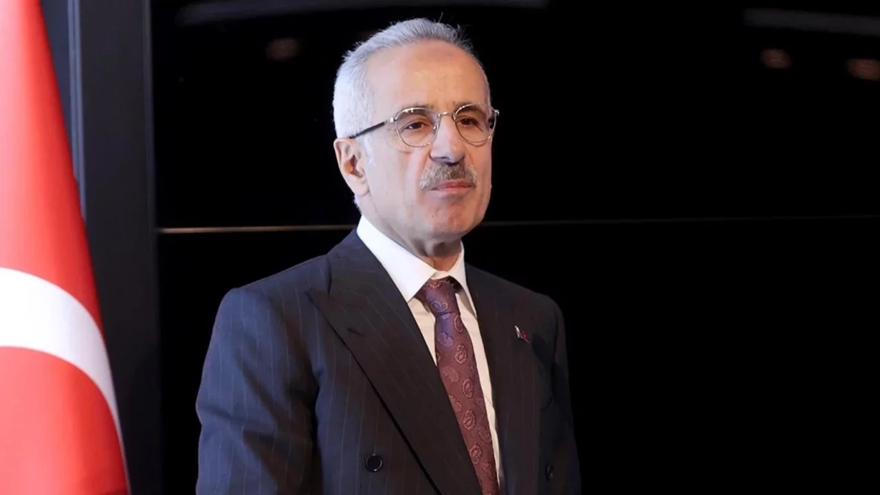 Bakan Uraloğlu'ndan Hürmüz Boğazı açıklaması