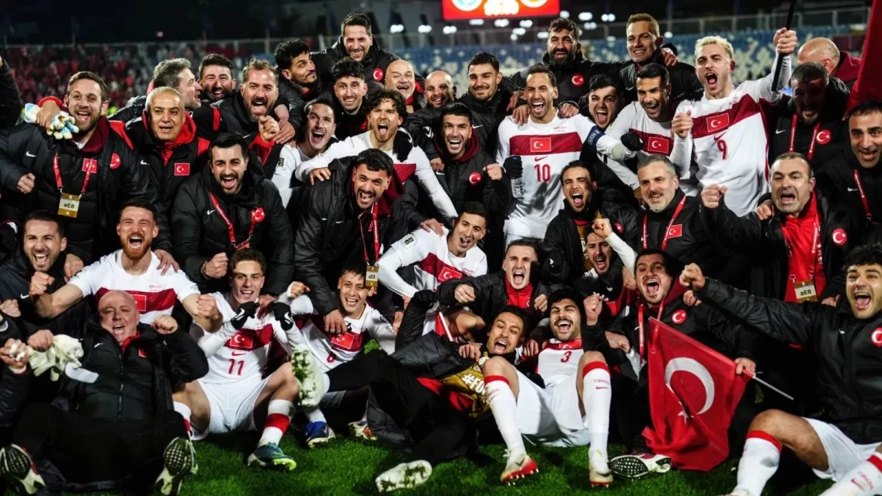 İtalyan basınından Dünya Kupası bileti alan Türkiye ve Montella'ya övgü