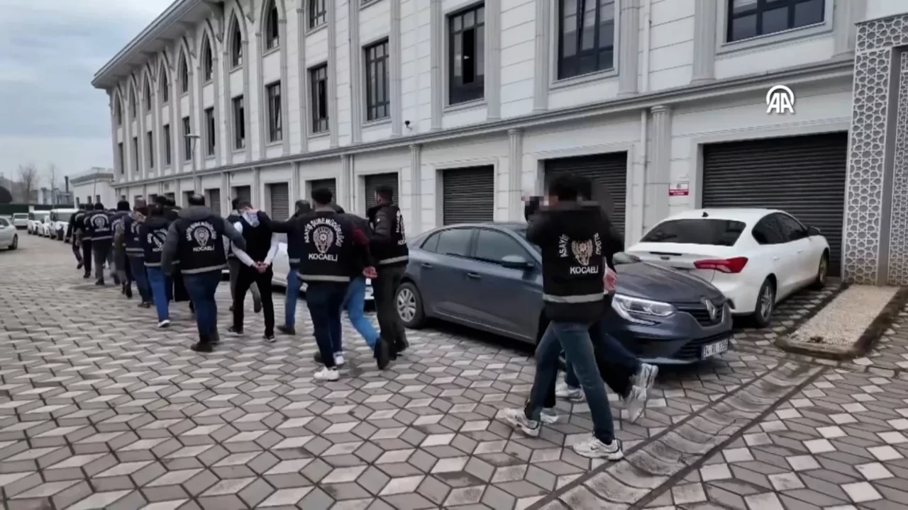 Eğlence mekanına silahlı saldırı: 2 ölü, 3 yaralı