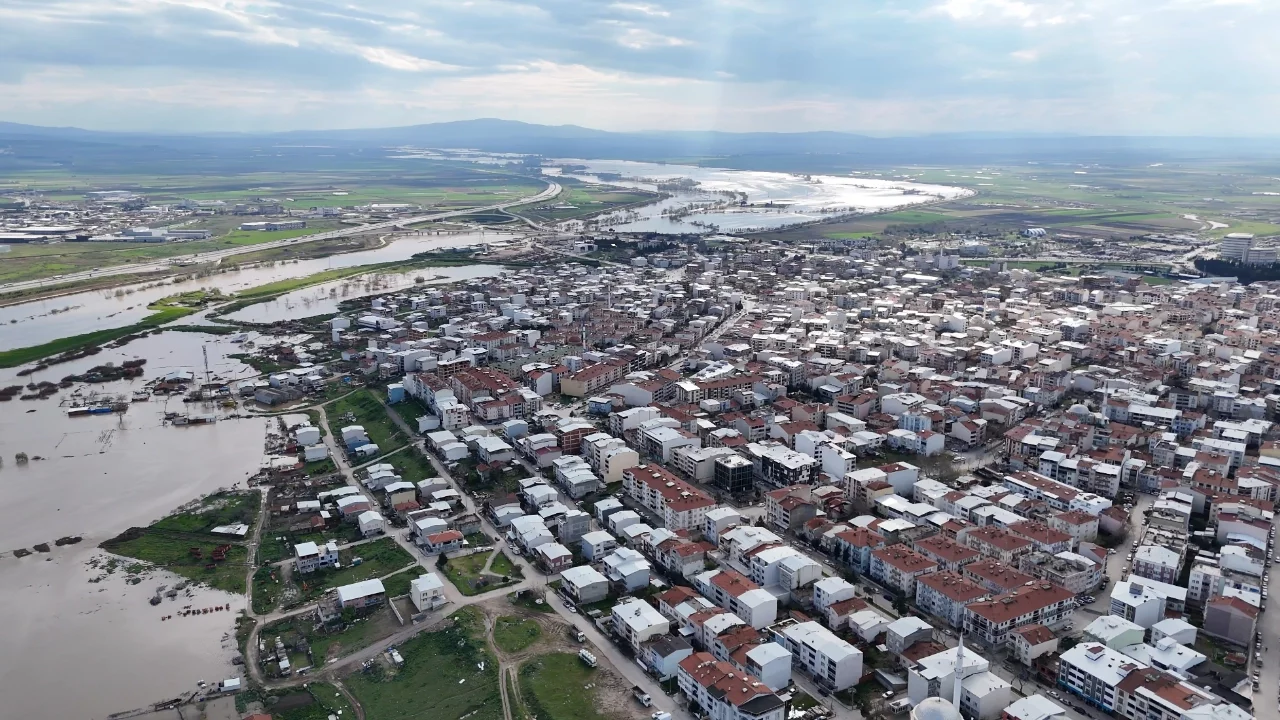 Bursa'da tarım arazileri adeta göle döndü! O araziler böyle görüntülendi...