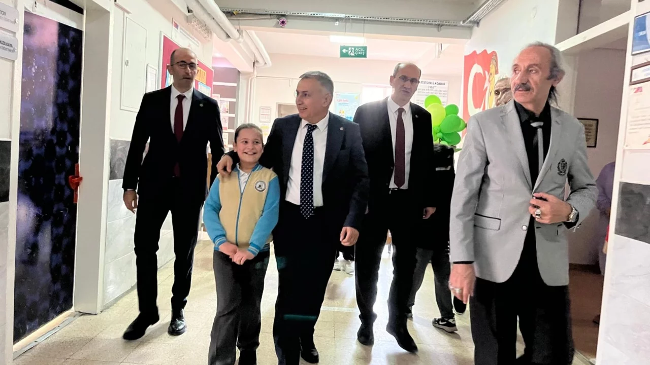 Bursa İl Millî Eğitim Müdürü'nden Gürsu İlçesine ziyaret