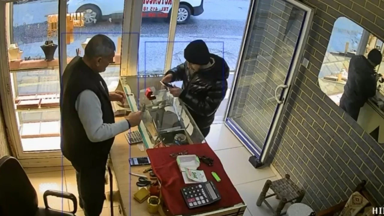 Kuyumcuya müşteri gibi girip yüzük çalan hırsız tutuklandı