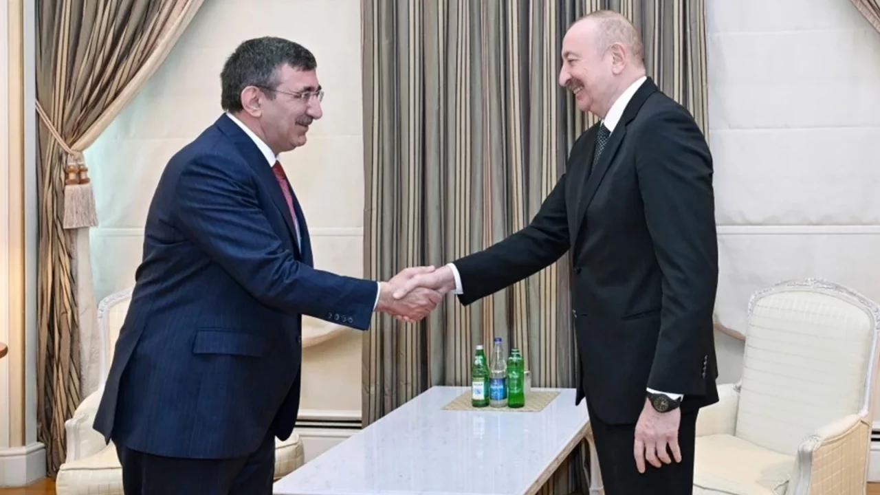 Cumhurbaşkanı Yardımcısı Yılmaz, Azerbaycan Cumhurbaşkanı Aliyev'le bir araya geldi