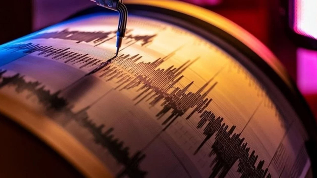 Antalya'da korkutan deprem