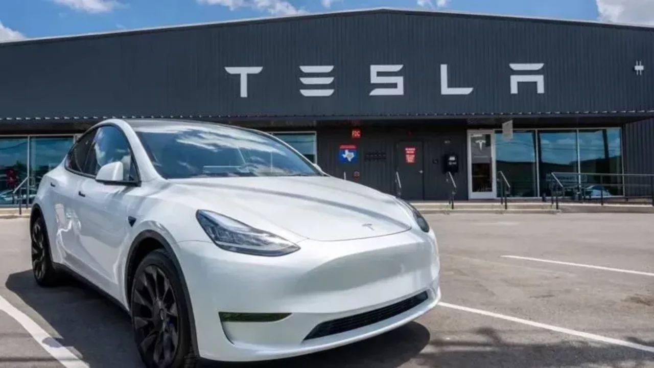 Tesla'da bir dönem sona erdi: O iki model artık üretilmeyecek