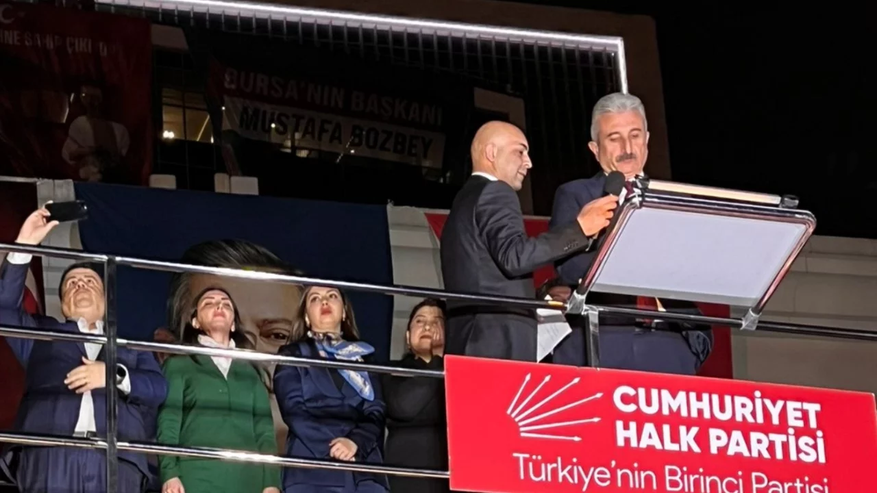 CHP Bursa İl Başkanı Yeşiltaş: Mustafa Başkan bugün seçim olsa yüzde 61 ile tekrar Büyükşehir Bel...