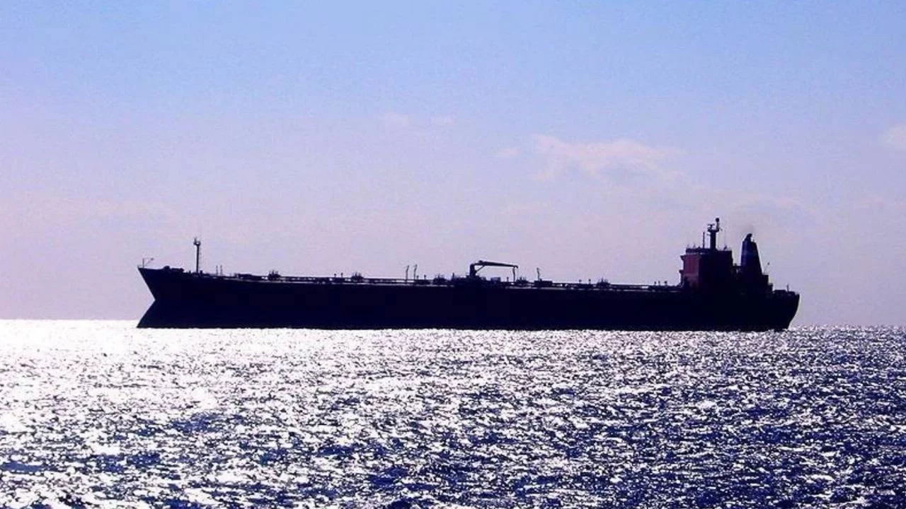 İsveç, Rusya'nın petrol tankerine el koydu