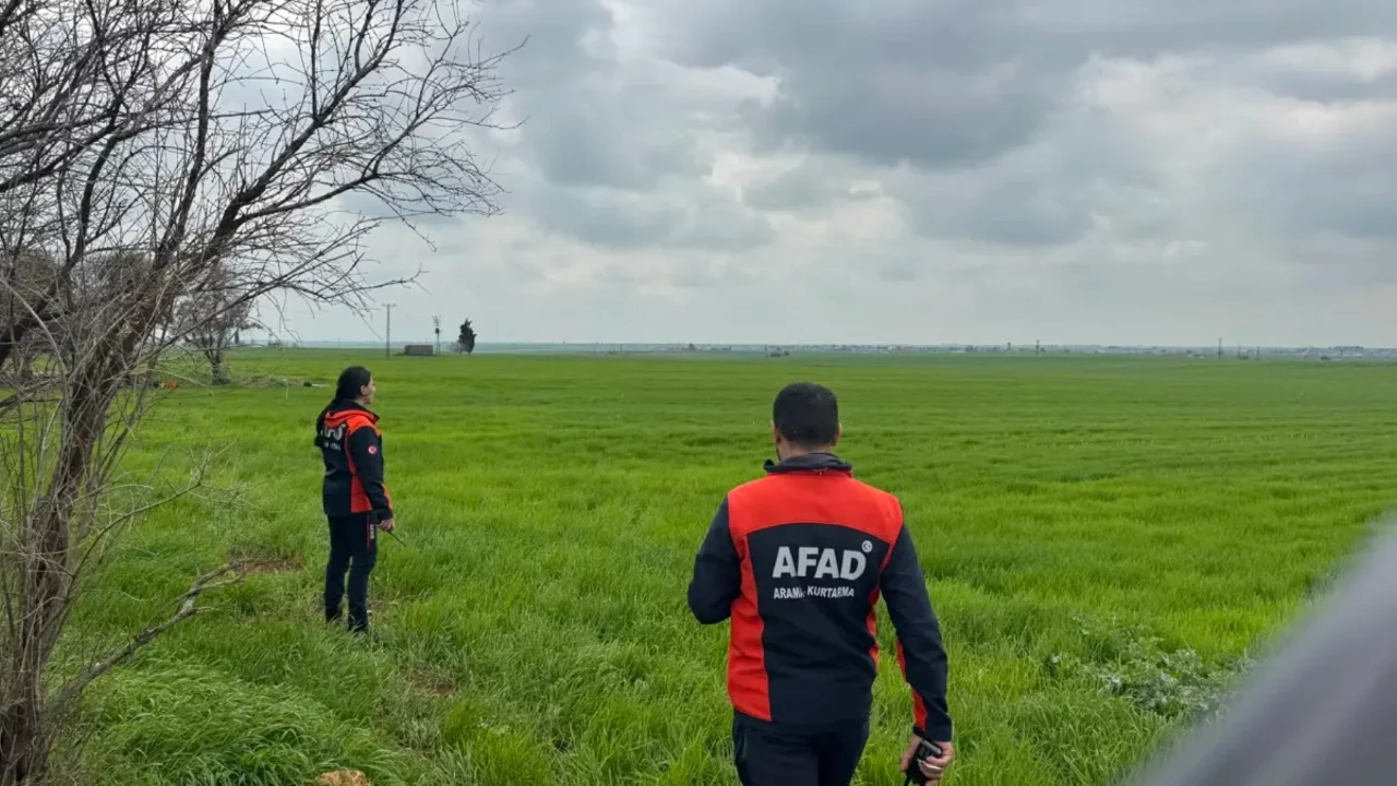 Yaşlı kadın arazide ölü bulundu