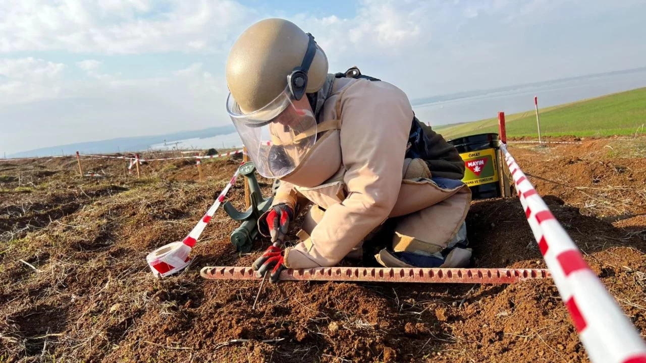 MSB açıkladı: 56 milyon metrekarelik alanda 228 bin mayın imha edildi