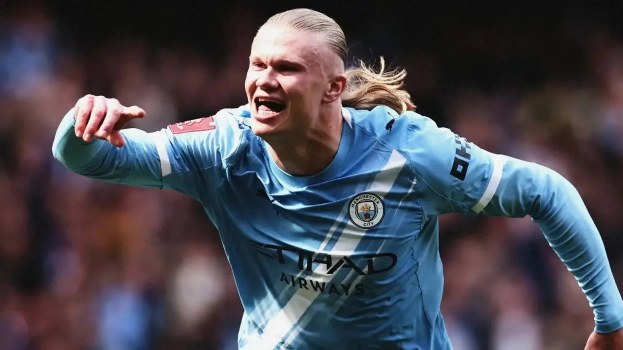 Manchester City, Liverpool'u 4 golle geçti