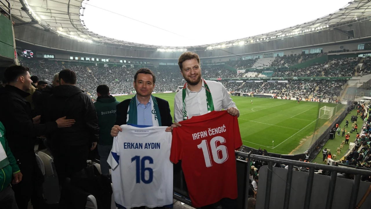 Bursa Osmangazi Belediyesi Bursaspor sevdasını sınırların ötesine taşıdı