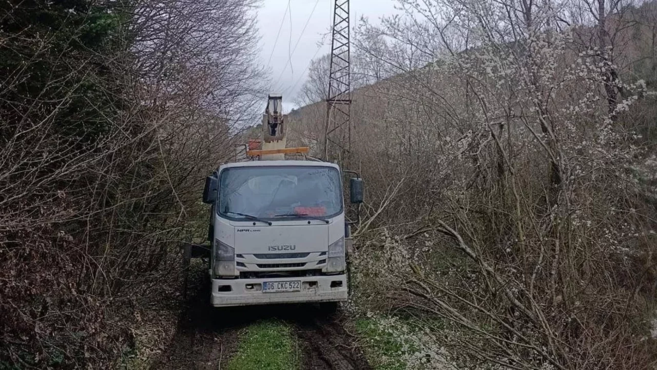 Elektrik akımına kapılan işçi ağır yaralandı