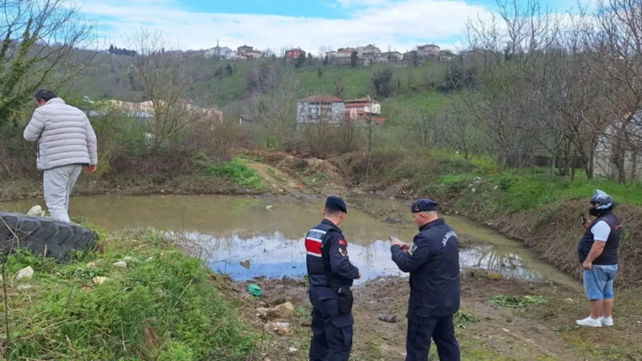 Oyun kabusa dönüştü! Balçığa saplanan çocuk kurtarılamadı
