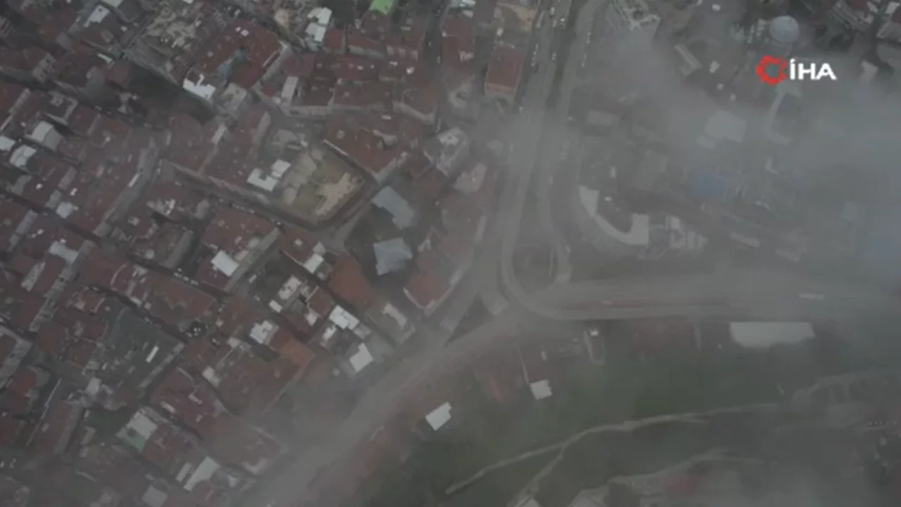 Yoğun sis Bursa'yı sardı