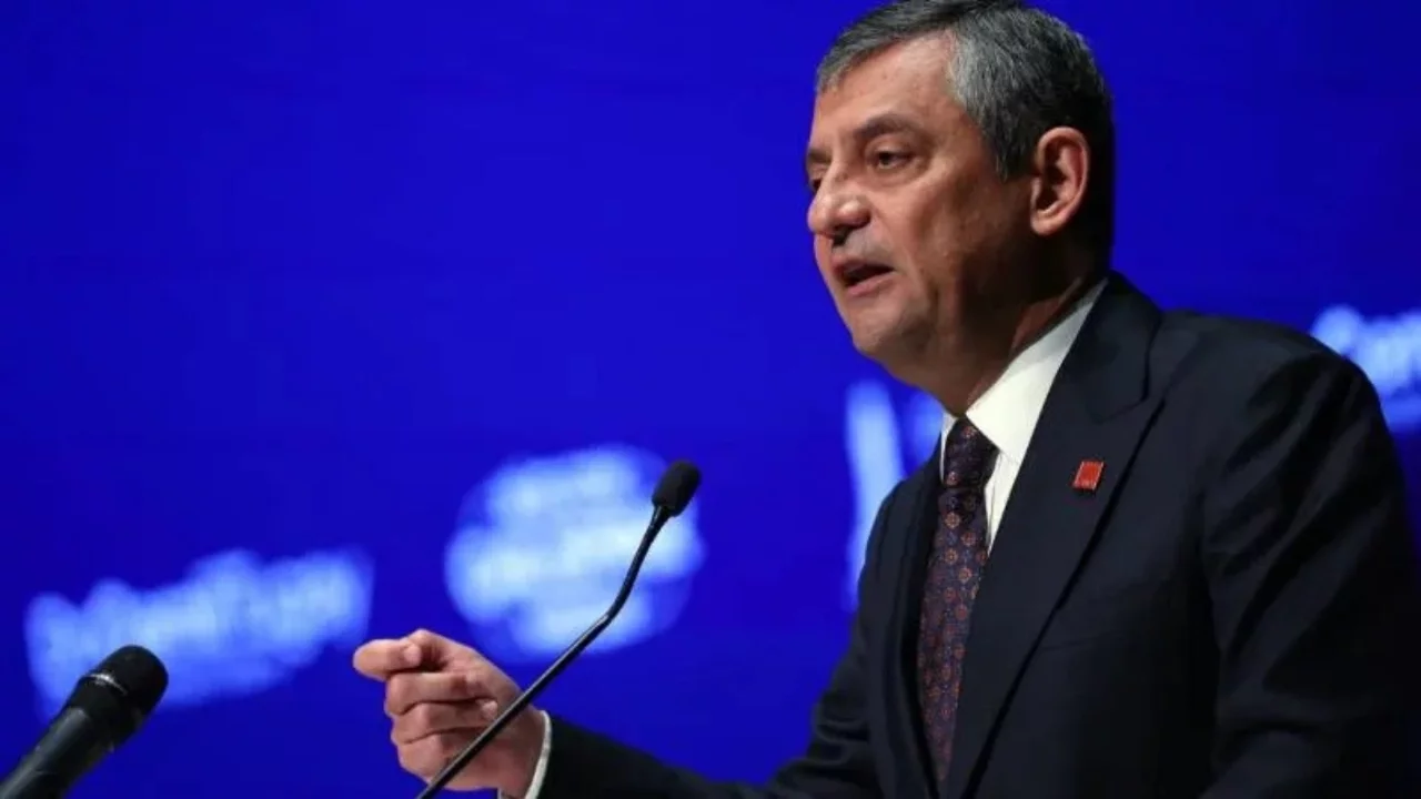 CHP lideri Özel'den Hristiyan cemaatinin liderlerine Paskalya tebriği