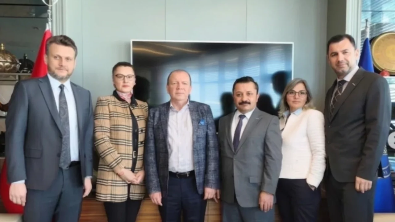 Nilüfer Ticaret Merkezi İş İnsanları Derneği'nden Özer Matlı'ya ziyaret