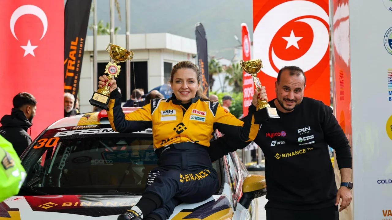 Osmangazi'nin gururu Kübra Denizci Keskin'den Marmaris'te çifte başarı