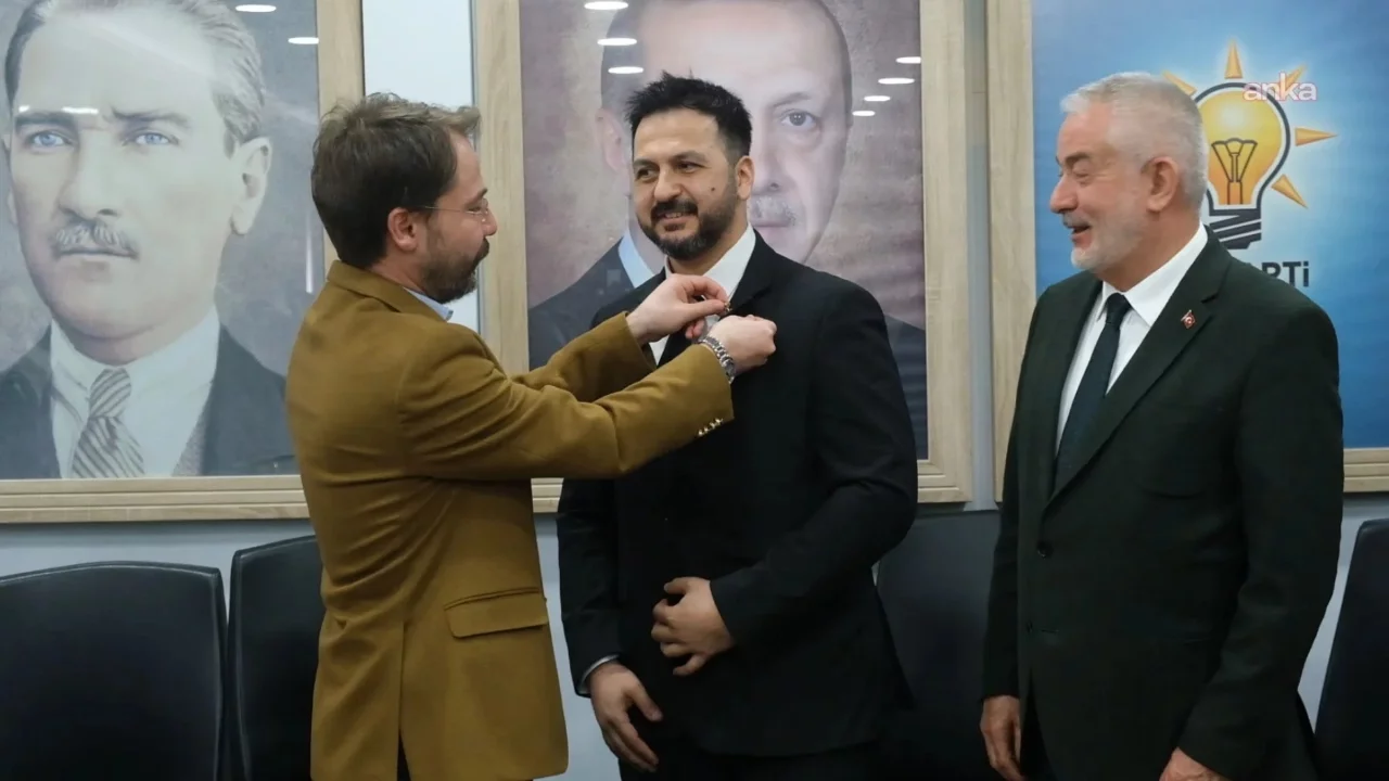 Isparta'da iki belediye meclis üyesi AK Parti'ye katıldı