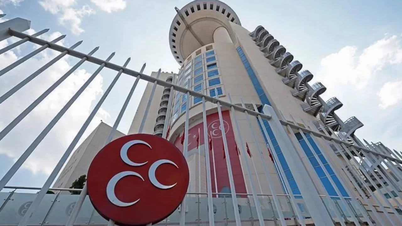 MHP İstanbul İl Teşkilatı ve 39 ilçe teşkilatı feshedildi