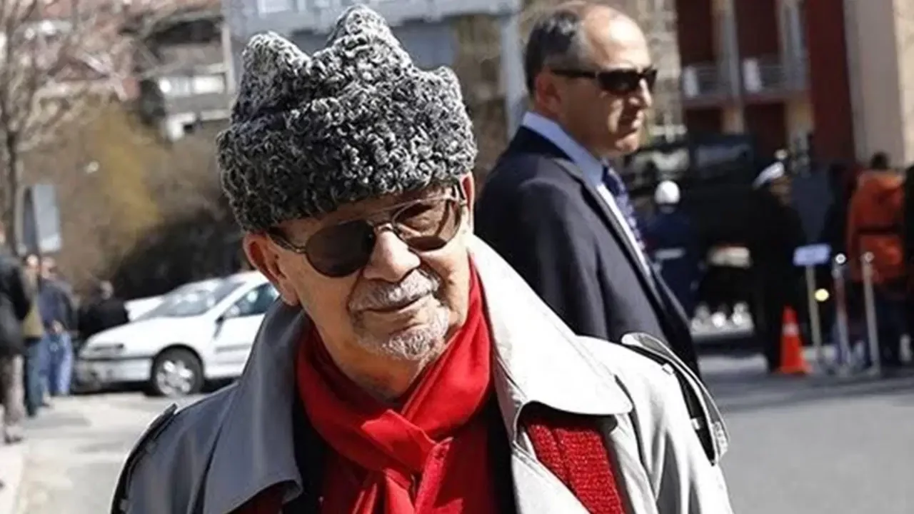 Yalçın Küçük hayatını kaybetti