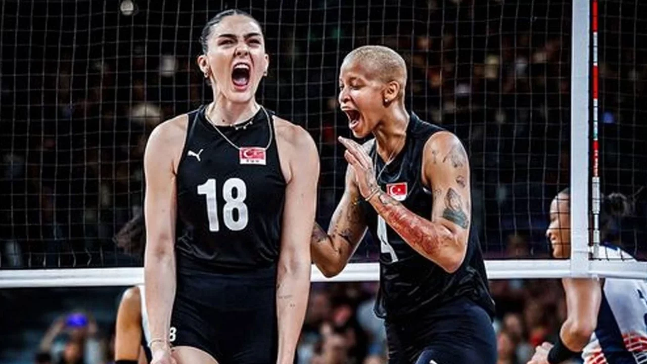 Eski dostlar düşman oldu! Melissa Vargas ve Zehra Güneş birbirlerini sildi