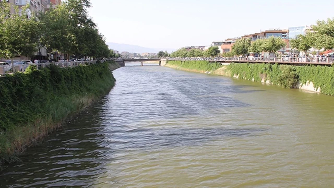 Hatay'da Asi Nehri'nde erkek cesedi bulundu