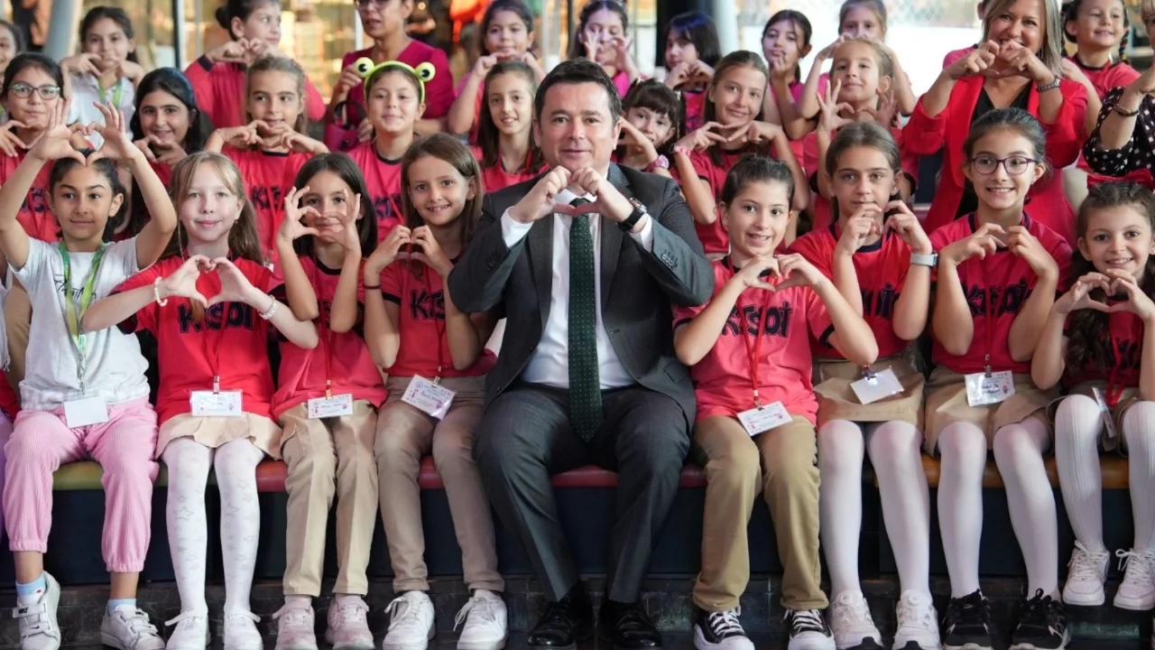 Osmangazi'de "Ana Baba Okulu" zengin içeriğiyle kapılarını açıyor