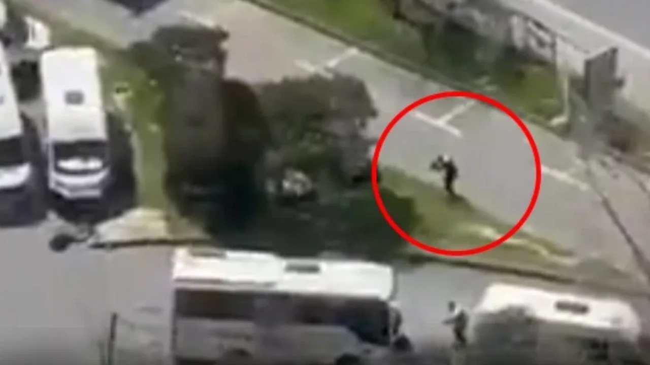 İsrail'in İstanbul Konsolosluğu önünde silahlı çatışma