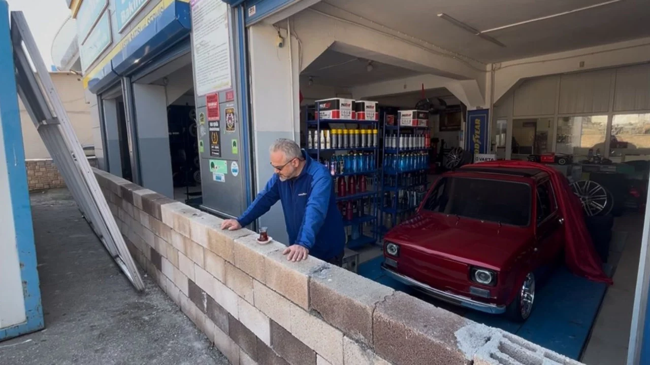 Bursa'da 3 ortaktan biri olan yer sahibi,  kiracıyı çıkarmak için dükkanının önüne duvar ördürdü