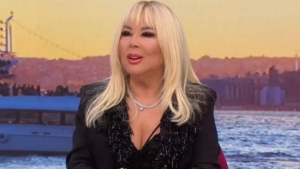 Ünlü şarkıcı Safiye Soyman imaj tazeledi