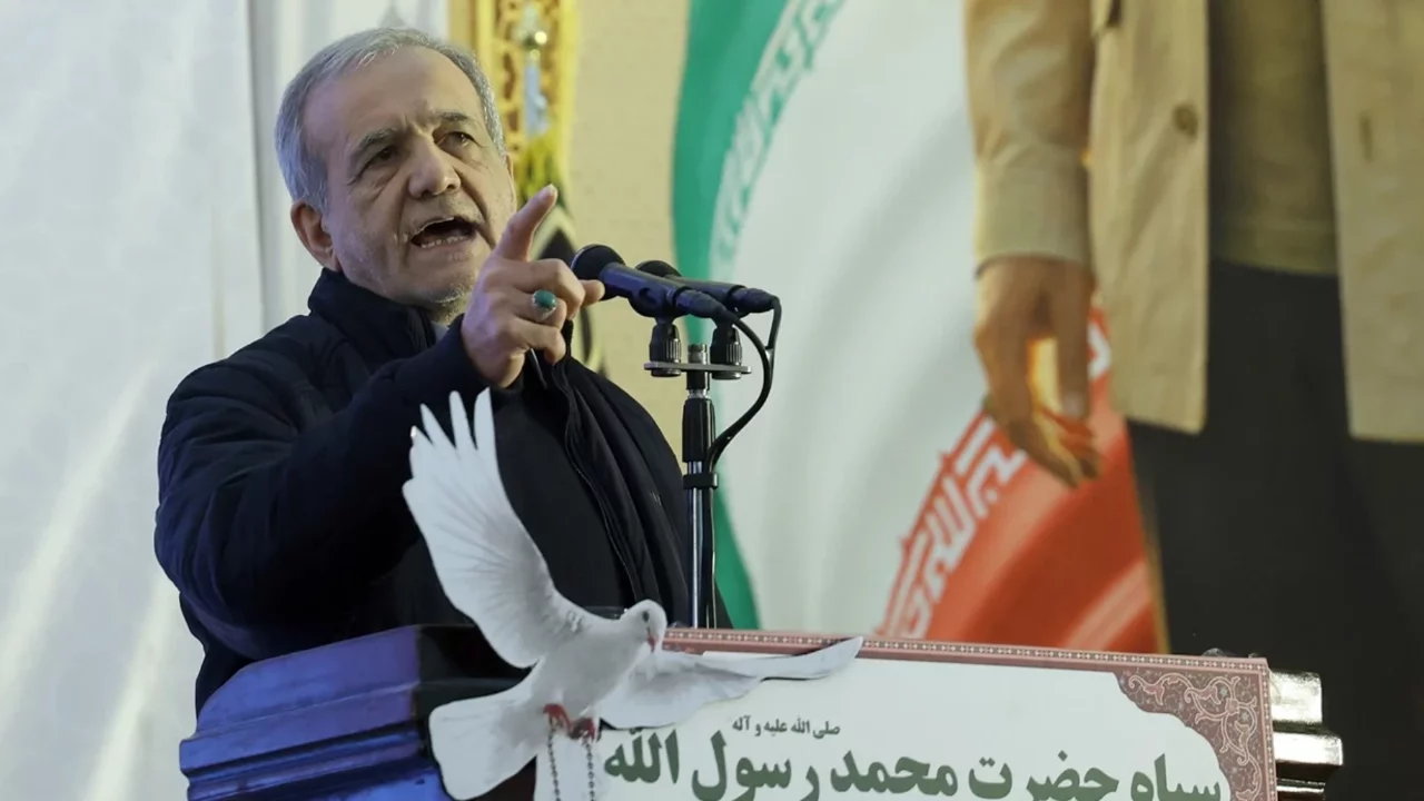 Pezeşkiyan'dan "İran için canımı feda etmeye hazırım" mesajı