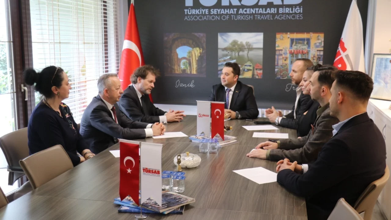 Makedonya Büyükelçisi'nden TÜRSAB'a ziyaret