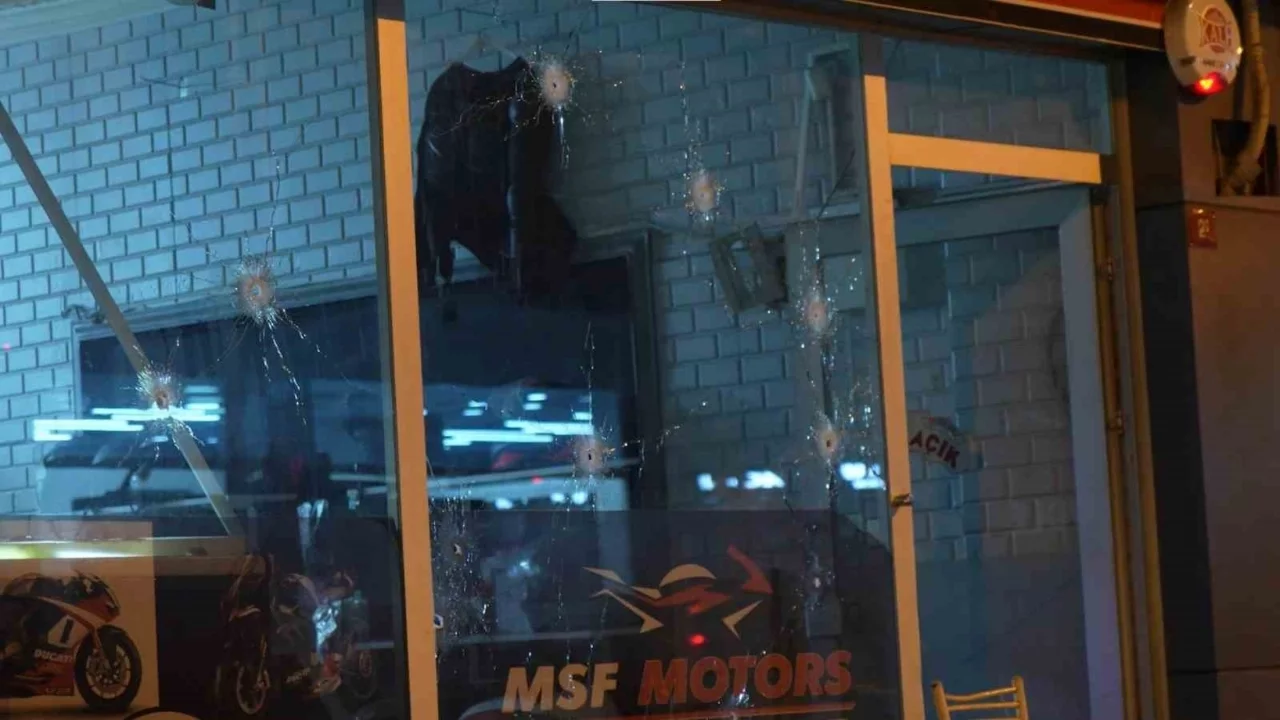 Alacak-verecek kavgası kanlı bitti: 4 kişi yaralandı