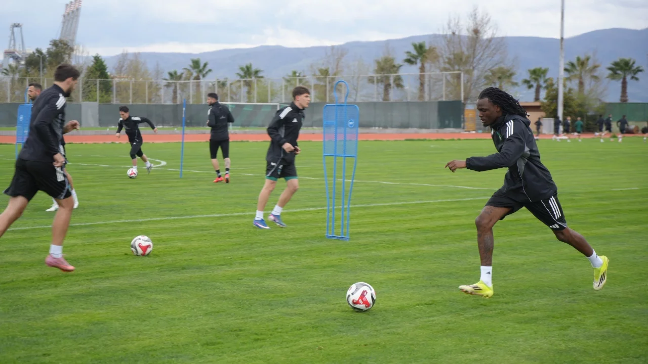 Kocaelispor'da Galatasaray mesaisi başladı