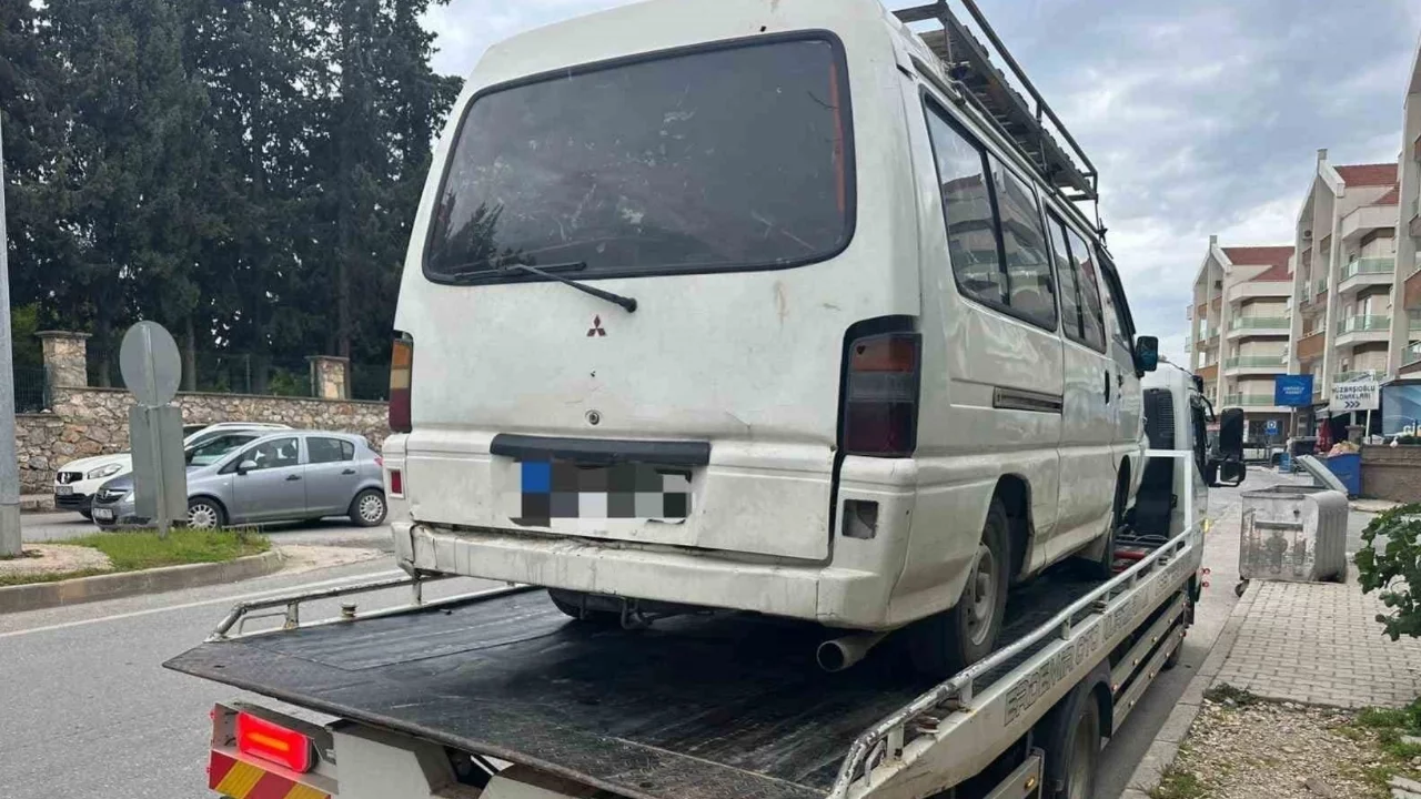 Ters yönde giden araç trafiği tehlikeye attı: 95 bin TL ceza uygulandı