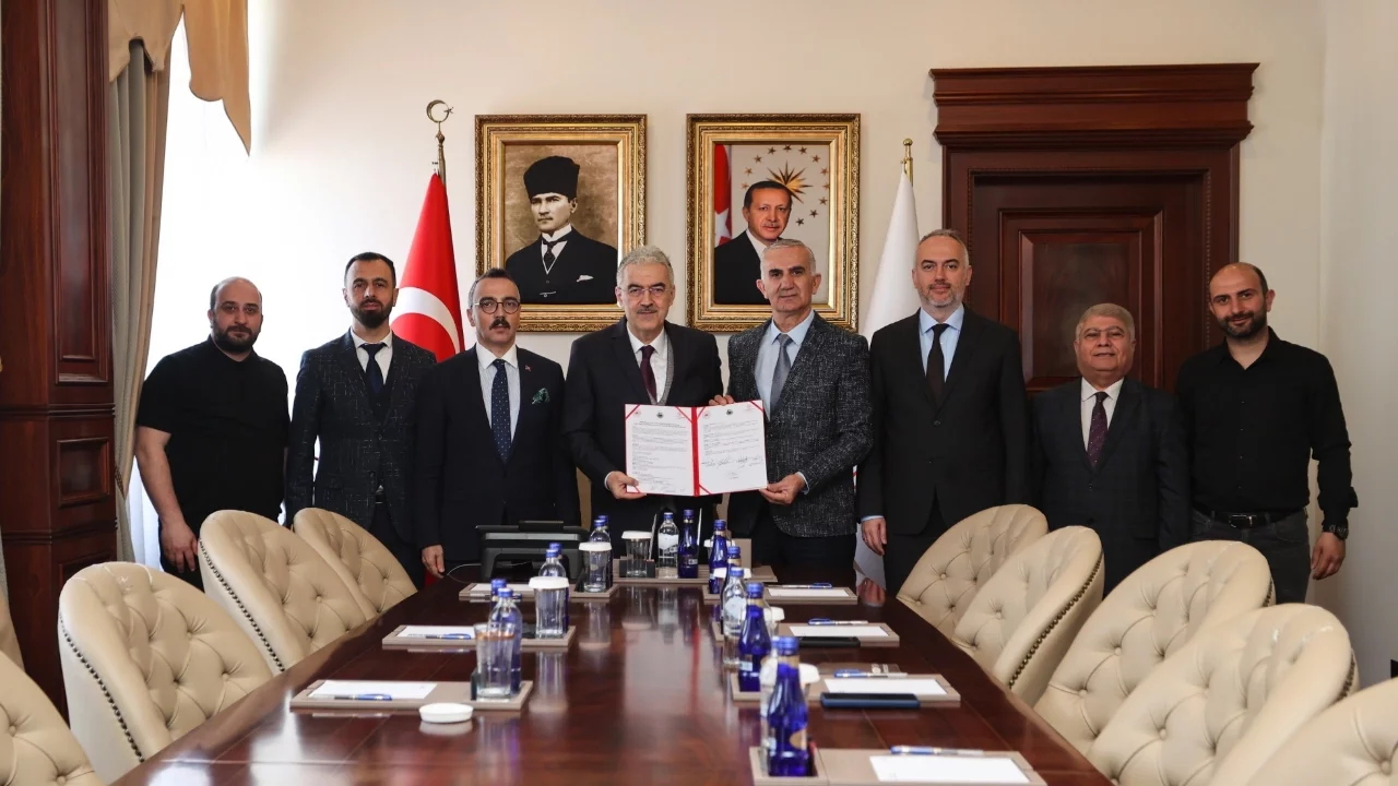 İnegöl'e yeni aile sağlığı merkezinin protokolü imzalandı