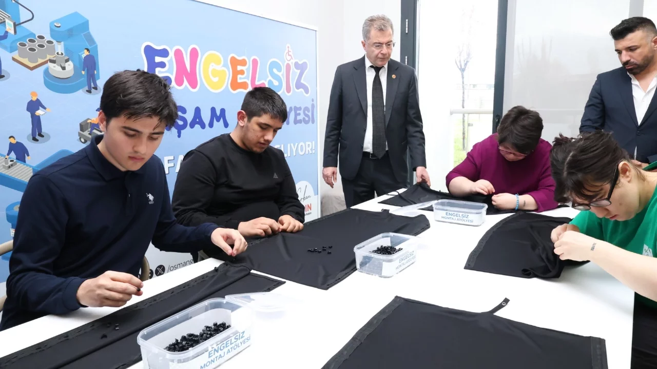 Osmangazi engelli bireyler Engelsiz Yaşam Atölyesi'yle istihdama katkı sağlıyor