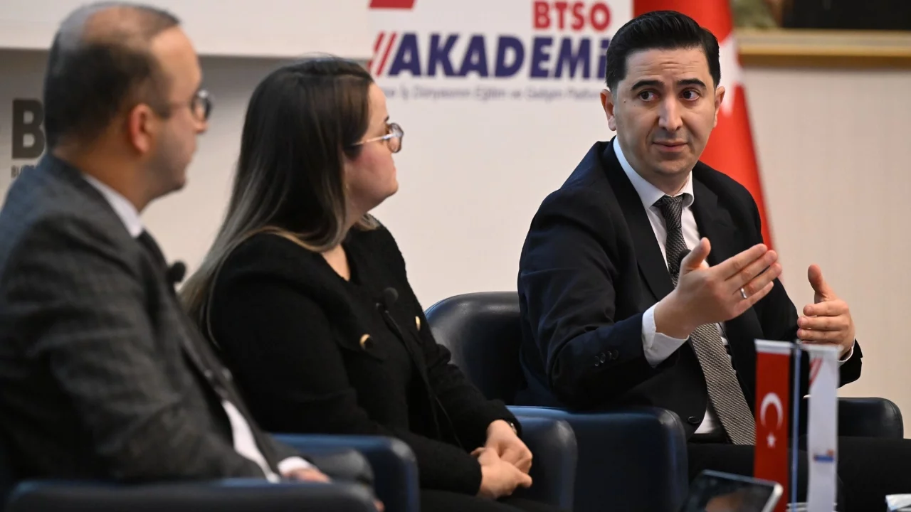 BTSO Akademi'de Veri Temelli Vergi Gözetimi ve Uyum Süreci konuşuldu