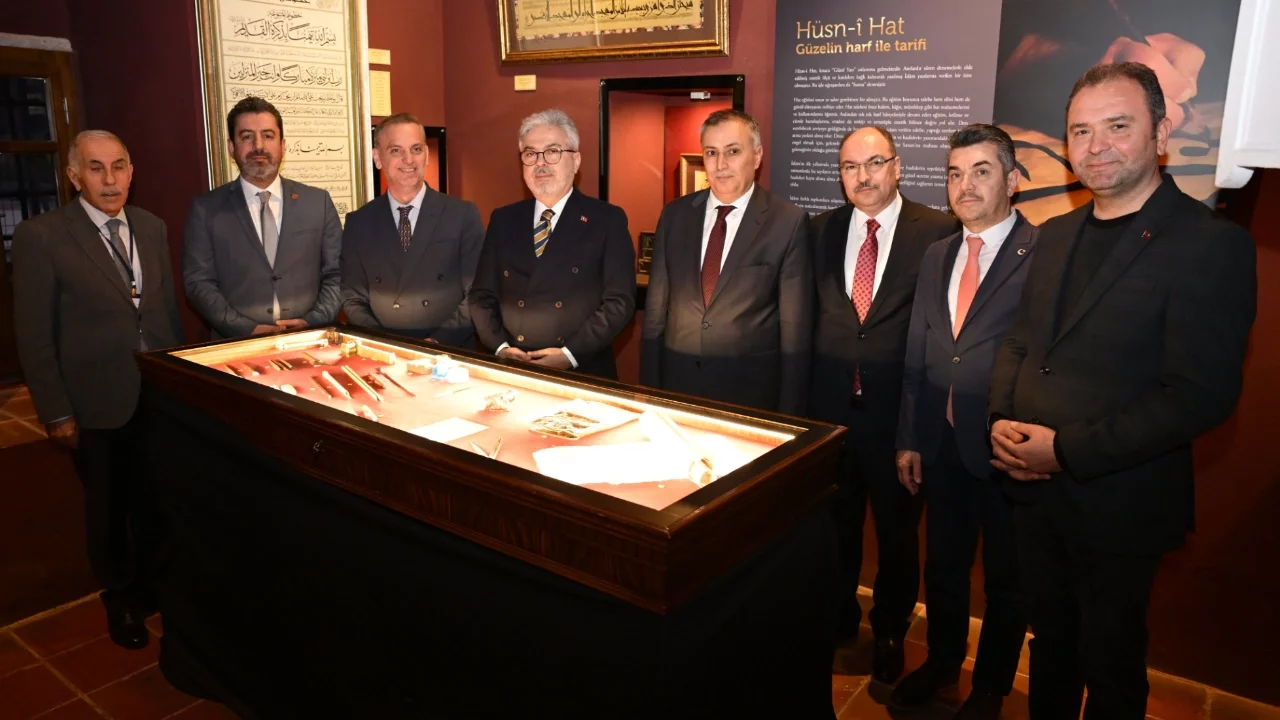 Bursa'da "Bir Şehir Bin Derslik Bursa" projesi tanıtıldı