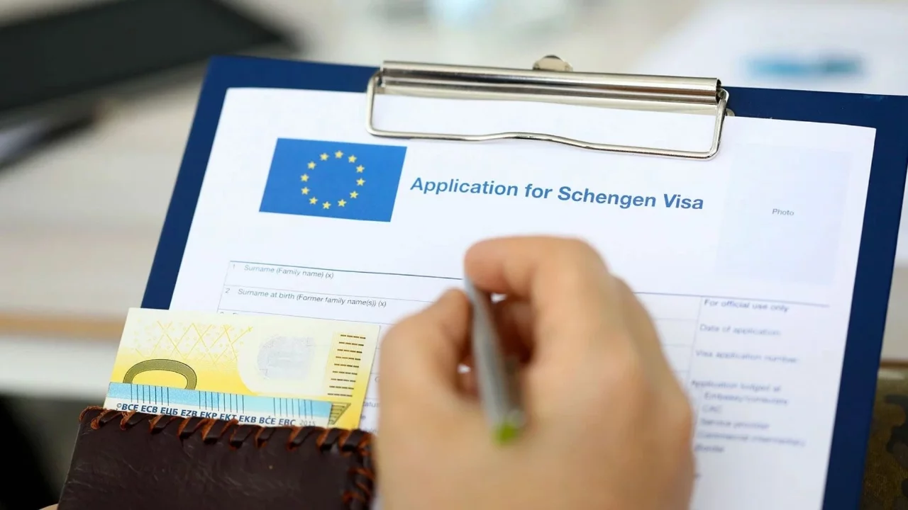 Avrupa'ya giriş değişti! Schengen'de bugün yeni sistem devrede