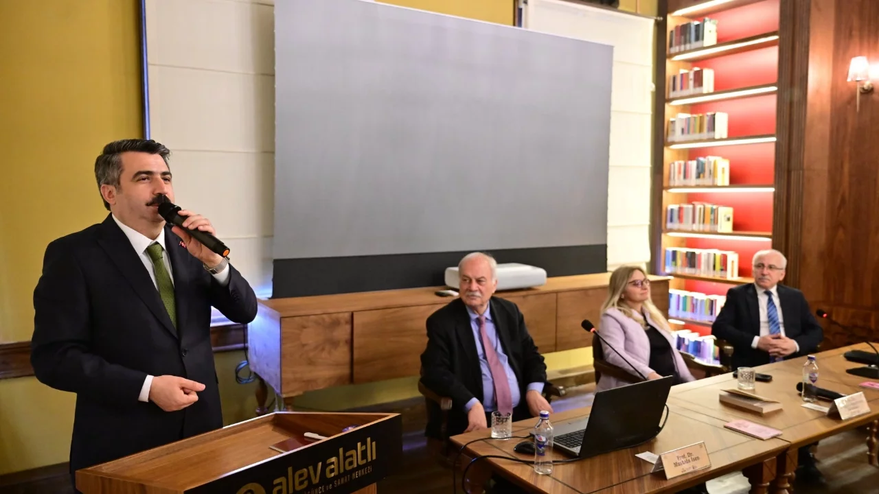 Yıldırım'da 'Dünya Altüst Olurken Balkanlar' paneli